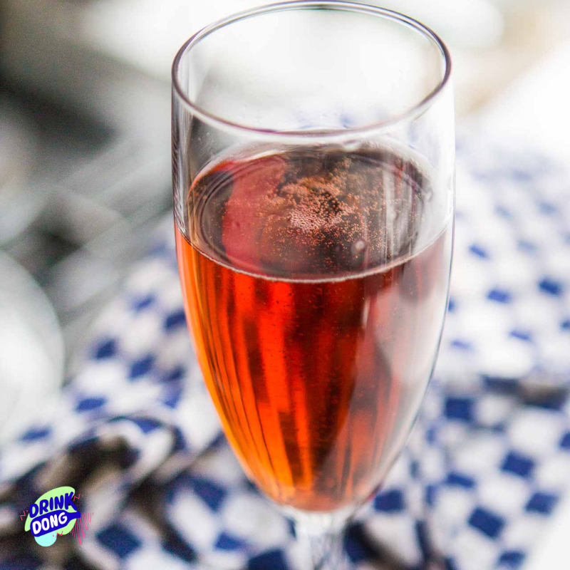 Kir breton au cidre brut et à la crème de cassis